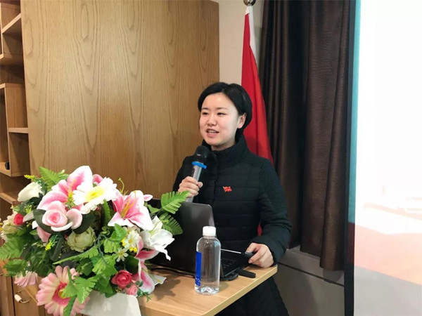 十九大分享会01_副本.jpg